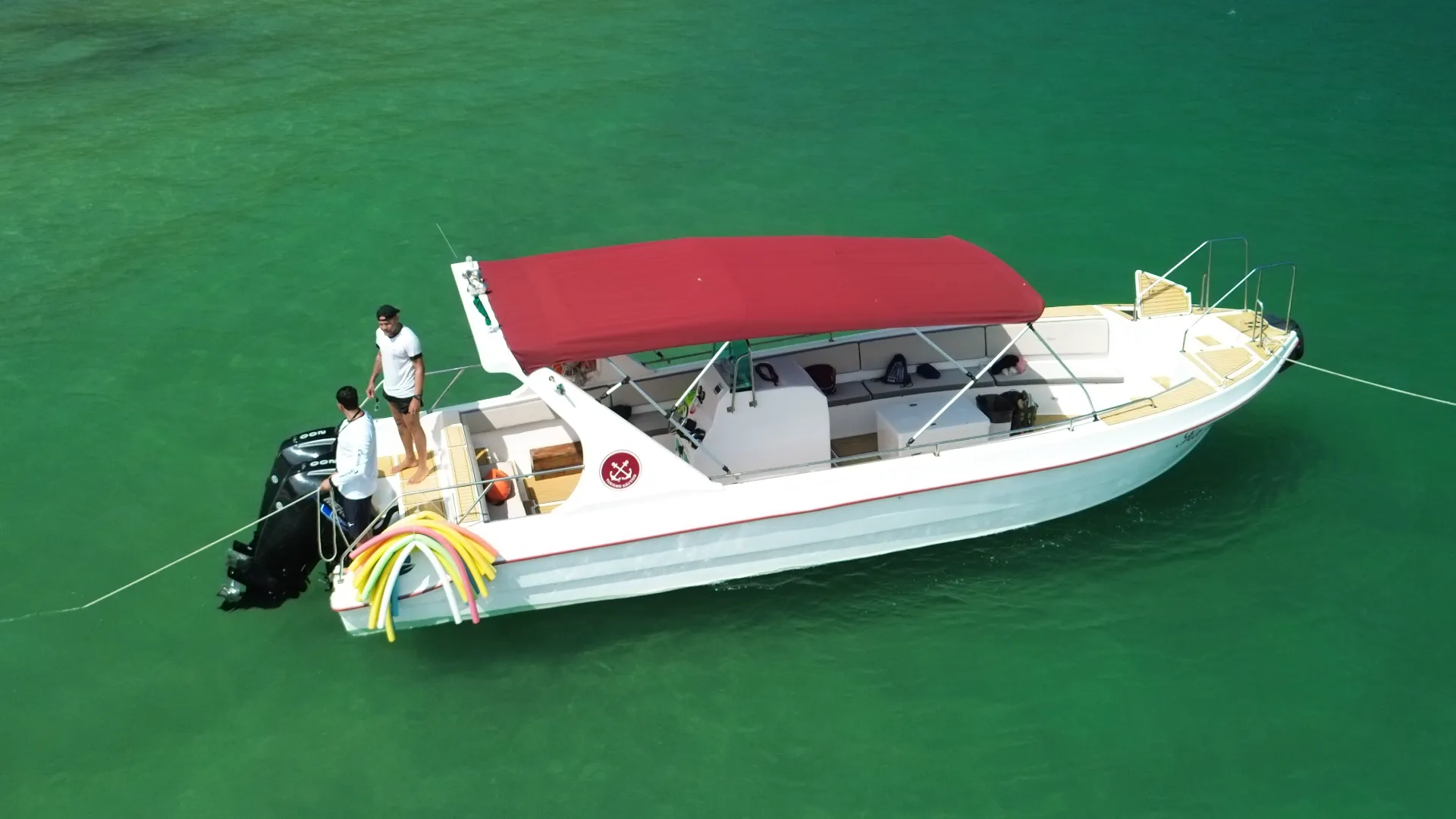 Private boat · Caiçara Turismo